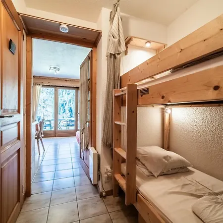 Rez-de-jardin, 4 Pers Appartement *
